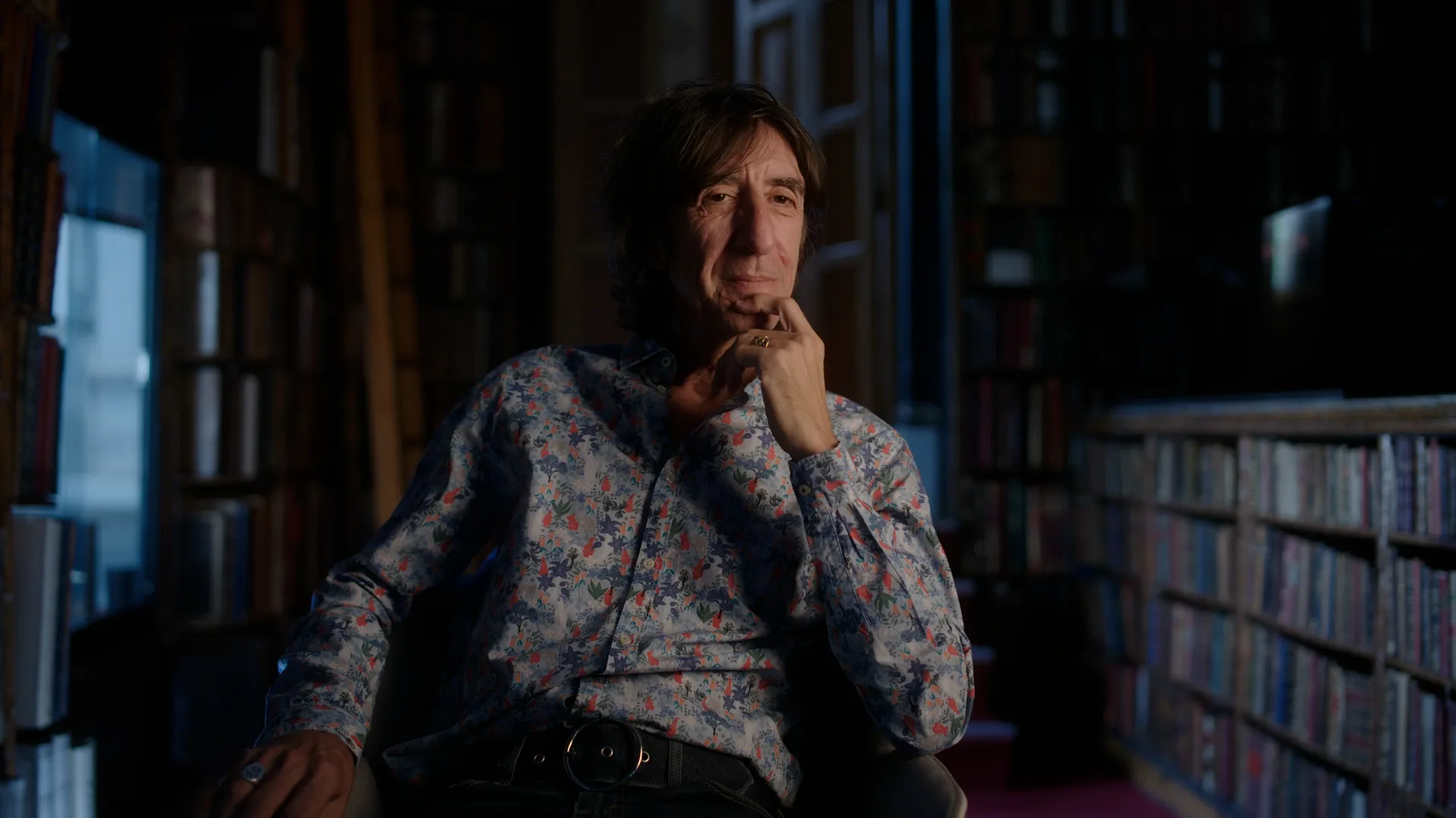 Fotograma de una entrevista del documental